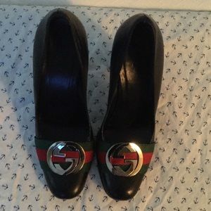 GUCCI HEELS 👠